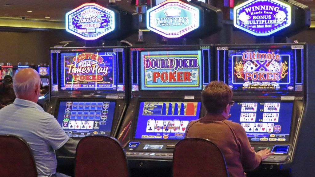 The Psychology of Gambling: How to Stay in Control While Playing